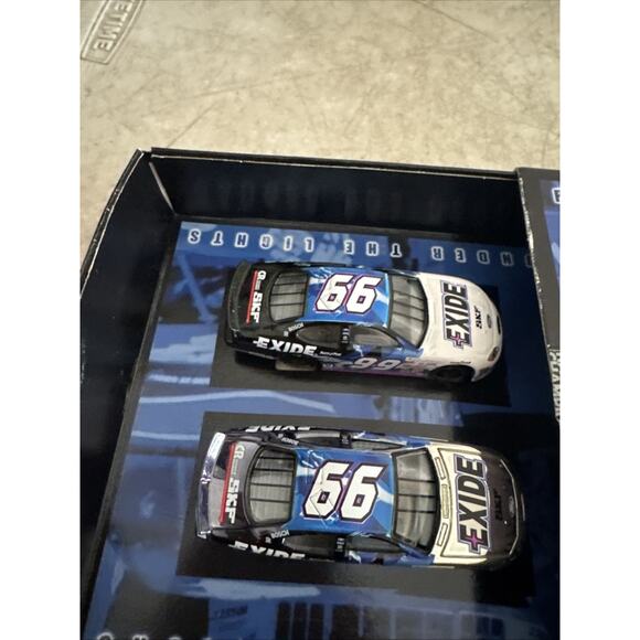 RACING CHAMPIONS FIRST PRODUCTION RUN 1/64 UNDER THE LIGHTS EXIDE CARS #99 - Picture 5 of 8